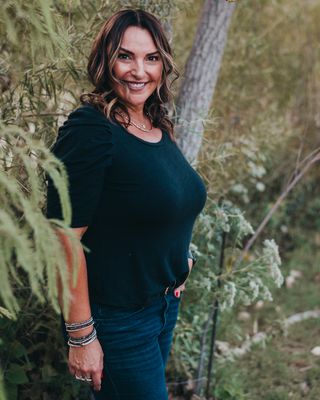 Portrait of Andrea Dillard, REALTOR®